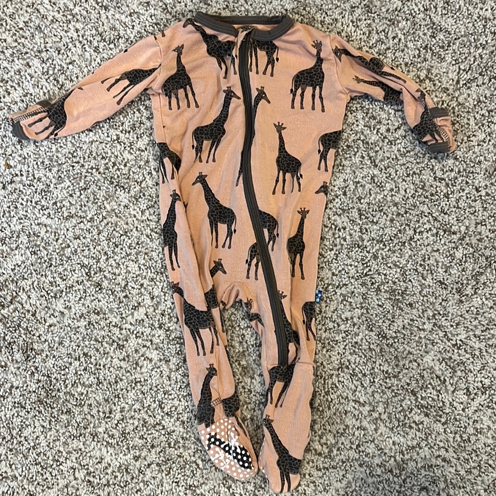 GUC kickee pants bamboo footie size 0-3 months